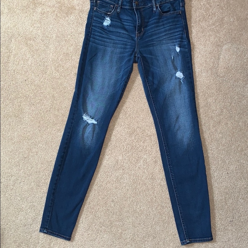 Hollister skinny jeans!